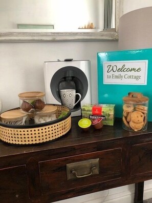 Unclassified image, 4 of 30, button - Coastal 3 Bed | Steps from Redcar Beach & Station (Redcar and Cleveland)