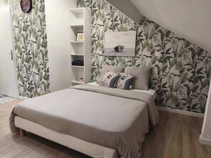 1 bedroom, WiFi - Comfortable Studio with Parking (Charleville-Mézières)