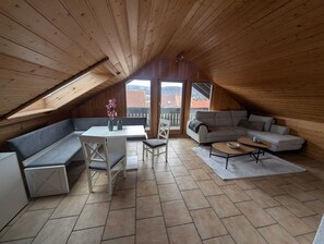 Unclassified image, 3 of 18, button - Vrbo Property (Albbruck)