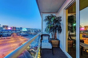 Property grounds - Fitness Retreat: Private Infrared Sauna w/ Sphere View (Las Vegas)