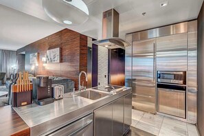 星評価なしの画像、2 / 80、ボタン