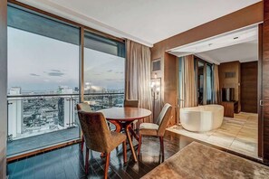 Interior - City Chic - Full Strip Views! (Las Vegas)