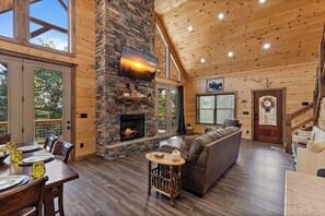 Unclassified image, 2 of 46, button - Fabulous 4-bedroom cabin with hot tub + game room in scenic Sevierville (Sevierville)