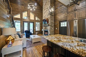 Smart TV, fireplace - Waterfront Hochatown Cabin with Hot Tub, Fishing, Fire Pit & Mountain Views! (Broken Bow)
