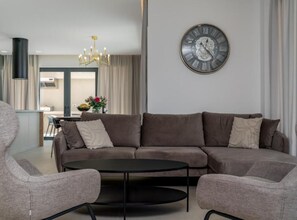 Villa (Five bedroom Villa with pool) | Living room | 32-inch flat-screen TV with digital channels