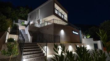 Villa (Five bedroom Villa with pool) | Exterior