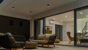 Vila (Five bedroom Villa with pool) | Ruang keluarga