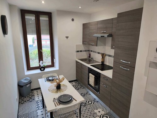 Cozy Studio avec Parking Charleville