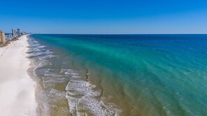 Beach - Coastal Escape at Peachtree Place | 2BR Sleeps 8 | Near Beach & Attractions (Panama City Beach)