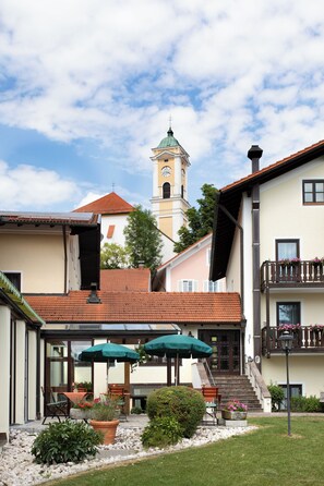 Exterior - Gräfliches Hotel Alte Post (Bad Birnbach)