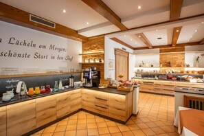 Tägliches inbegriffenes Frühstücksbuffet