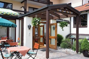 Property entrance - Gräfliches Hotel Alte Post (Bad Birnbach)