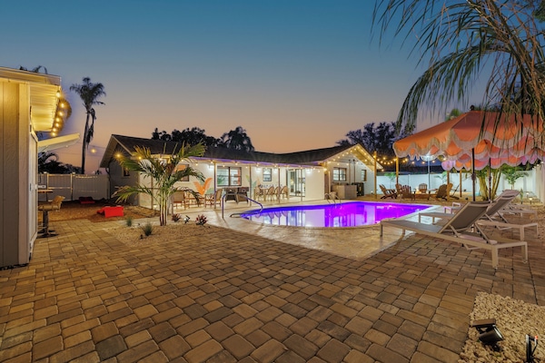 Een verwarmd zwembad