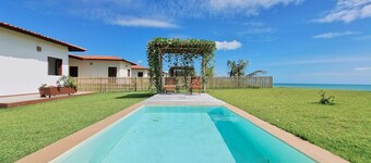 Beach Front Villas - House by the sea by Carpediem