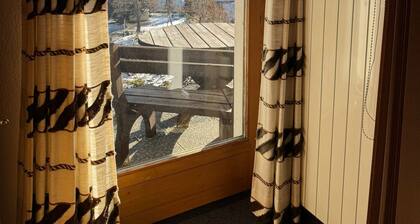 Cozy vacation apartment in Chalet Heide with a wonderful view of the Alps - Beatenberg