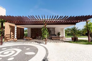 Outdoor dining - Breezes #404 - Apto. Com Jacuzzi by Carpediem (Caucaia)