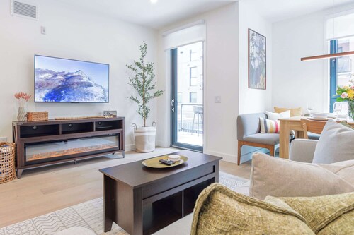 Beutt's Hygge House - Charming One-Bedroom Condo