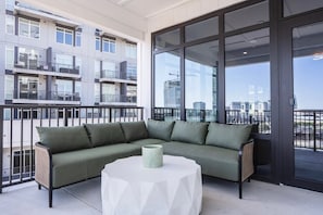 Duplex, 5 Bedrooms, Balcony | Property grounds - The Quinley Nashville (Nashville)