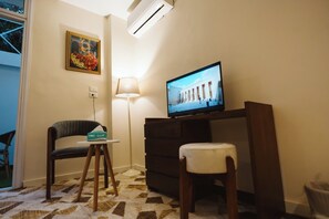 Standard Double or Twin Room, Balcony, Mountain View | Interior - The View Hotel Luxor (Luxor)