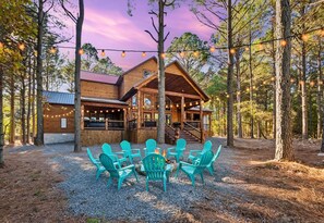 Terrace/patio - NEW! Game Room, Arcade, Hot Tub, Fire Pit and Near Beavers Bend and Hochatown (Broken Bow)