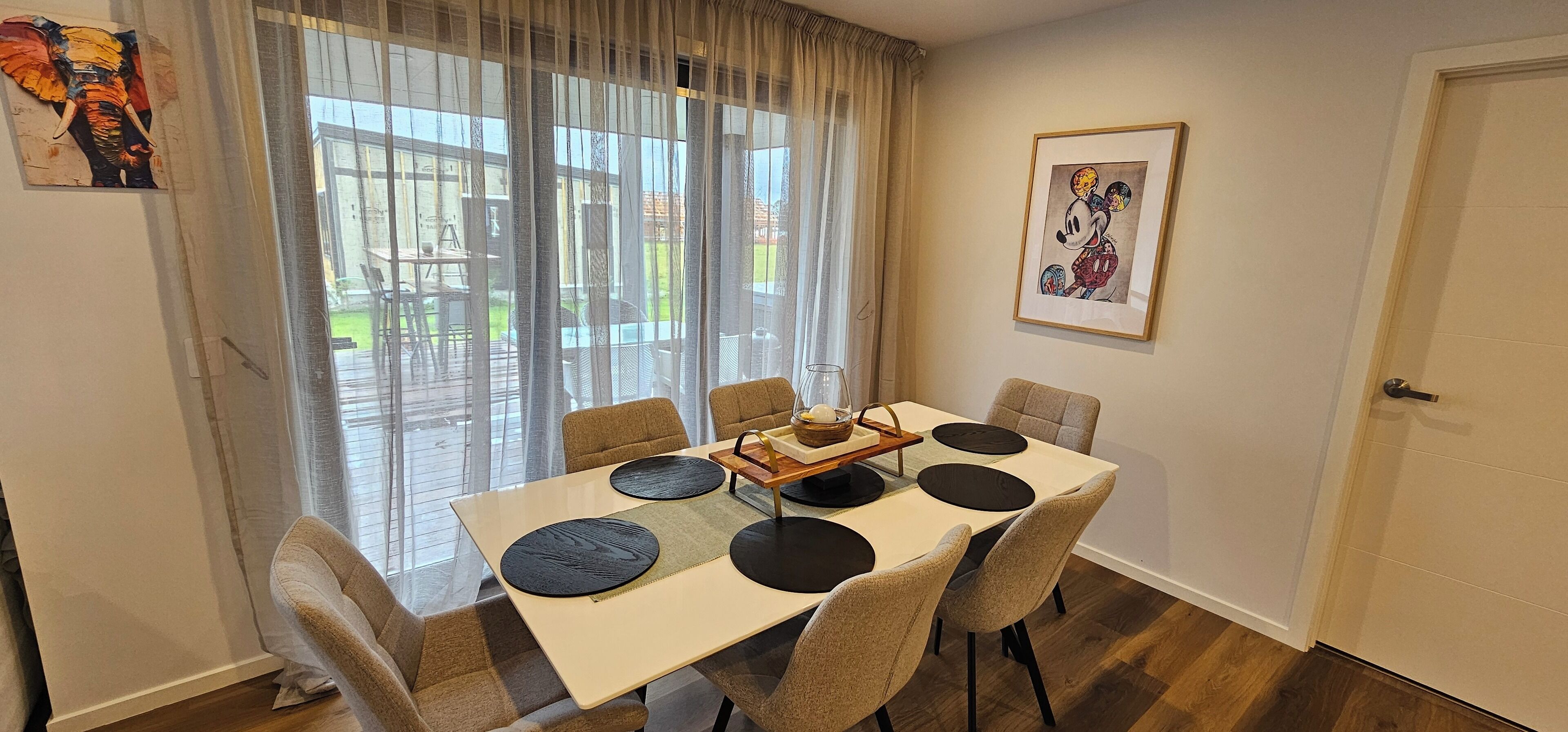 Nhà, quang cảnh núi | Khu ăn uống