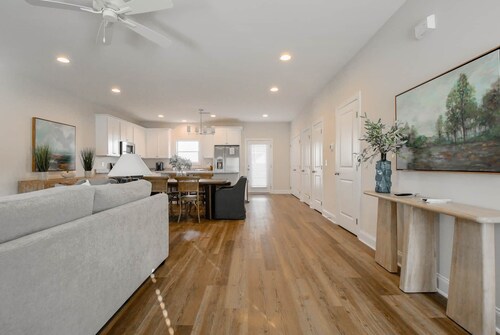 Auburn Elite Retreat