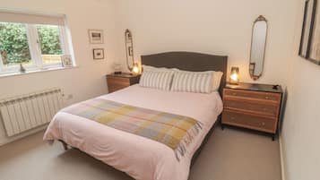 2 habitaciones, decoración personalizada y muebles diferentes