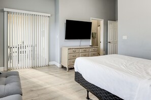 3 bedrooms, iron/ironing board, Internet, bed sheets - 5 Mi to WDW! Spacious Resort Escape w/ Pool Access (Kissimmee)