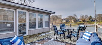 Lake Freeman Gem w/ Dock Access & Sunset View!
