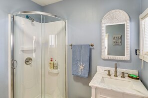 Unclassified image, 5 of 25, button - Sunroom & Dock Access at Lake Freeman Studio! (Monticello)