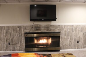 Interior - Cozy Eclectic Lanham Suite - Close to DC! (Lanham)