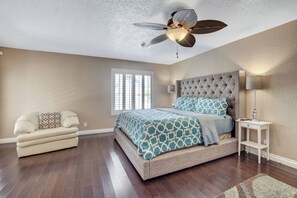 Unclassified image, 5 of 59, button - Super Private Vegas Retreat! Close to Strip! (Las Vegas)