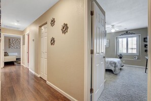 Unclassified image, 2 of 59, button - Super Private Vegas Retreat! Close to Strip! (Las Vegas)