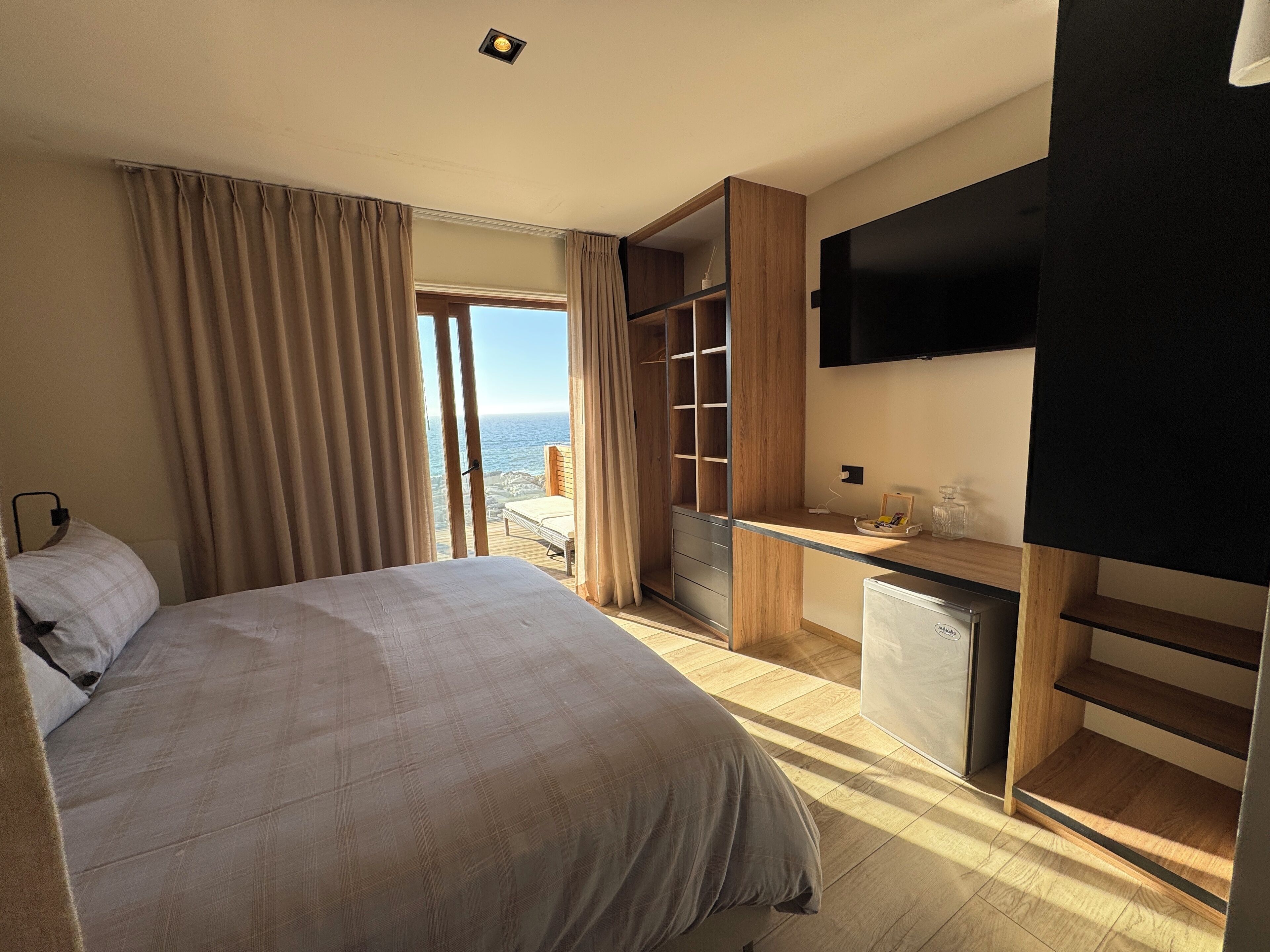 Apartment, Sea View | In-room safe, blackout drapes, free WiFi