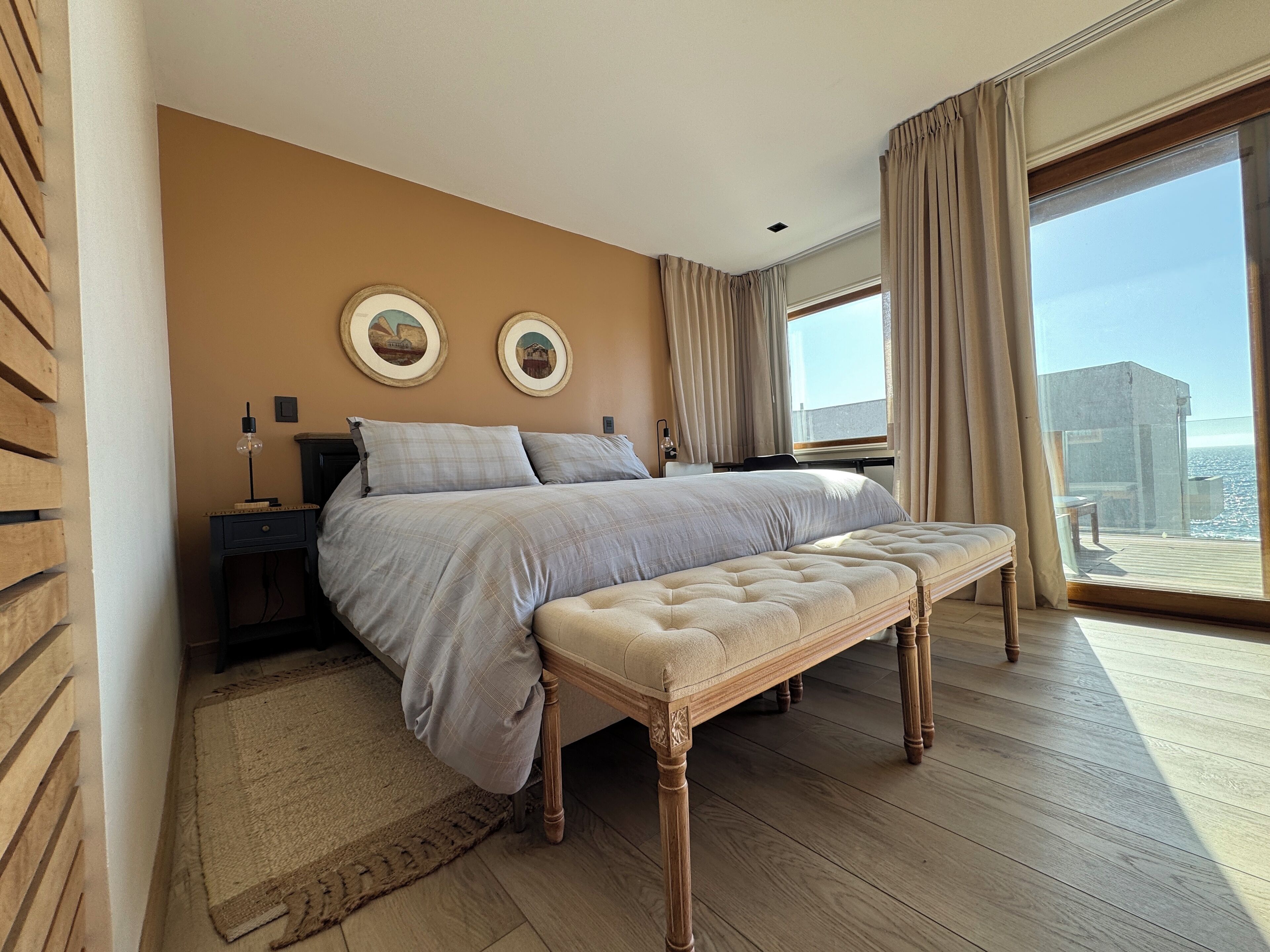 Apartamento, vistas al mar | Caja fuerte, cortinas opacas, wifi gratis