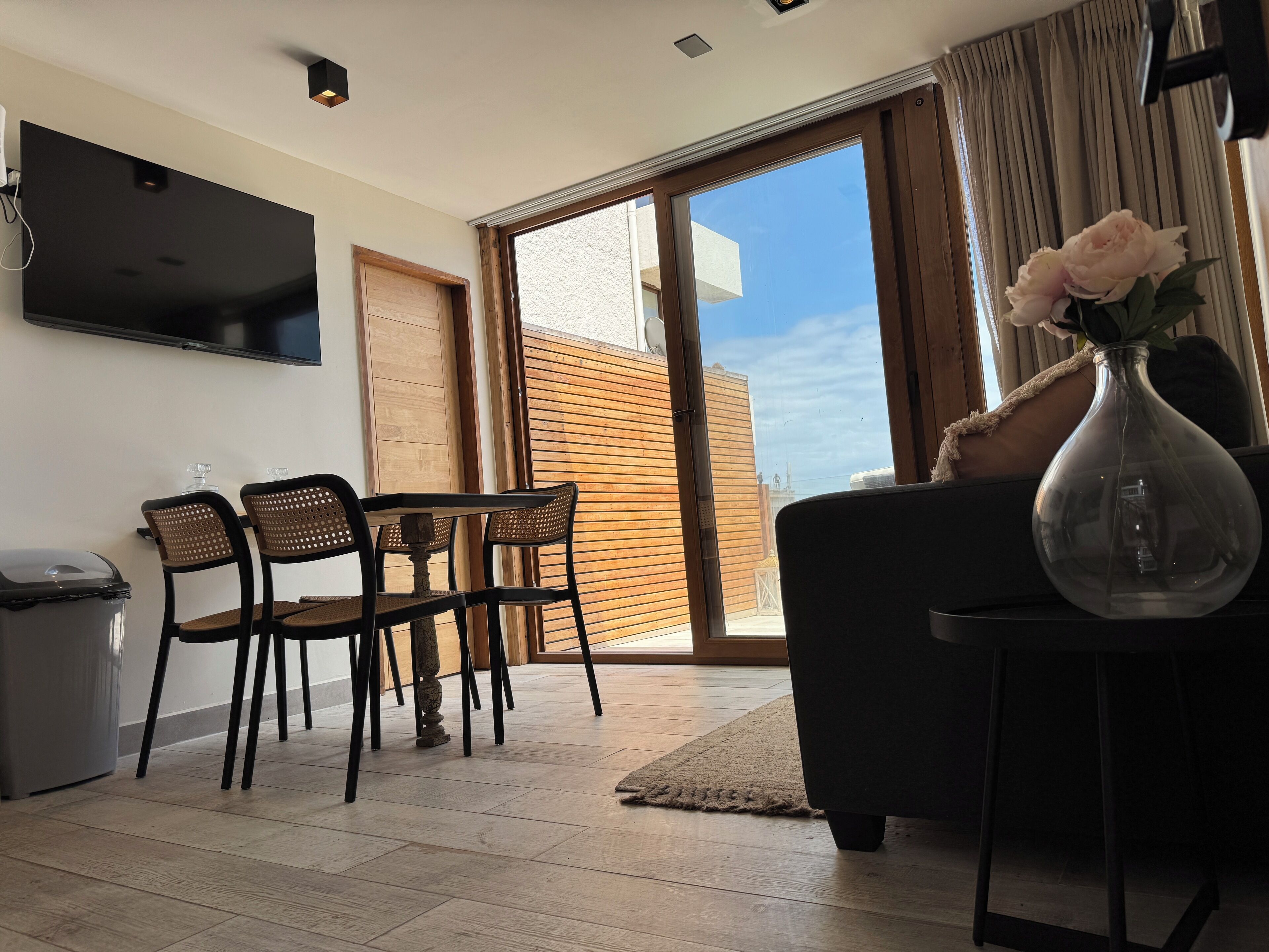 Apartment, Sea View | Living area