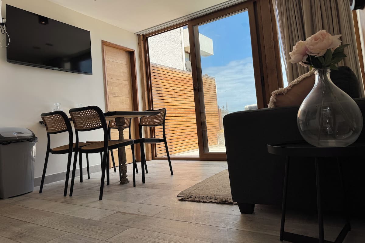 Apartment, Sea View | Living area