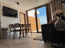 Apartamento, vistas al mar | Interior