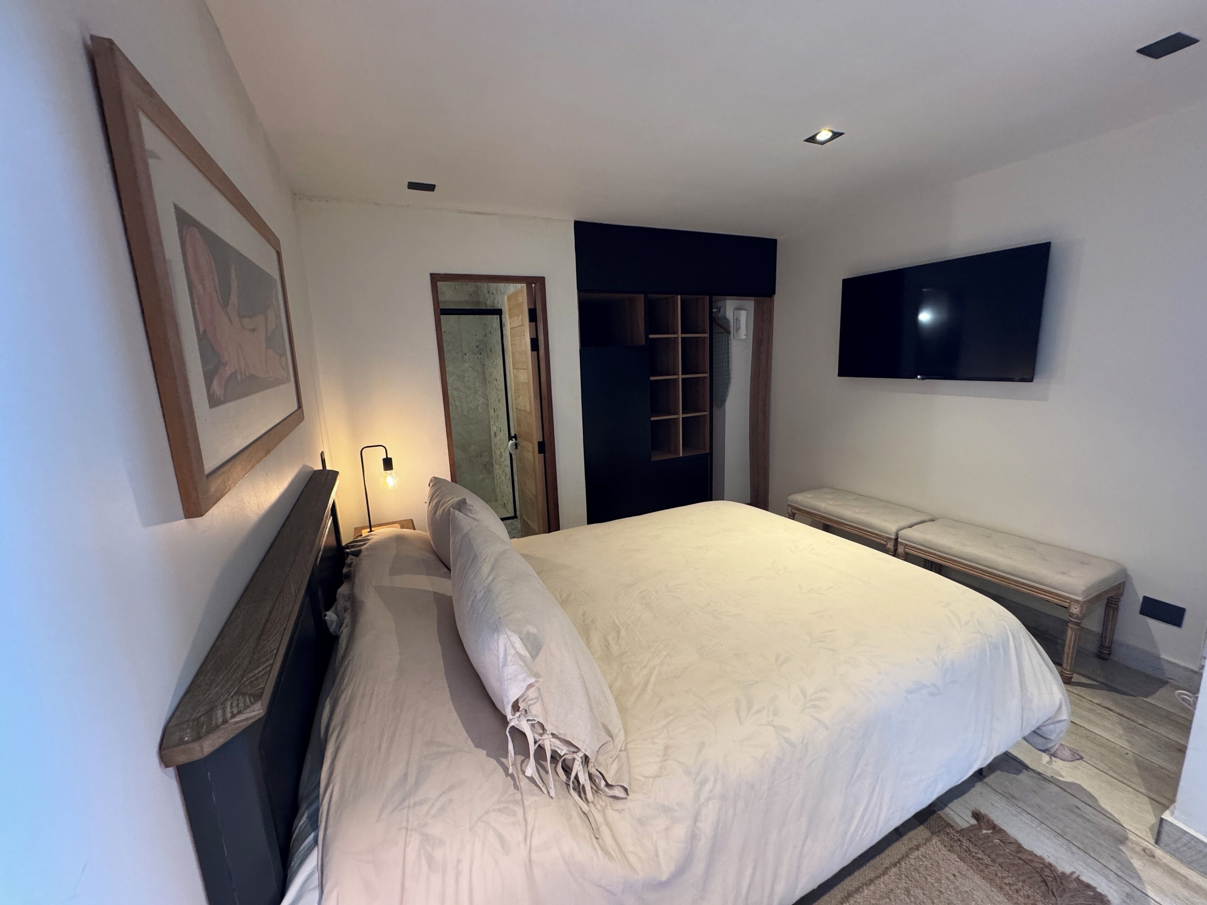 Studio | In-room safe, blackout drapes, free WiFi