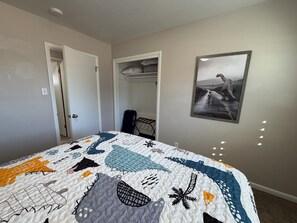 Unclassified image, 3 of 30, button