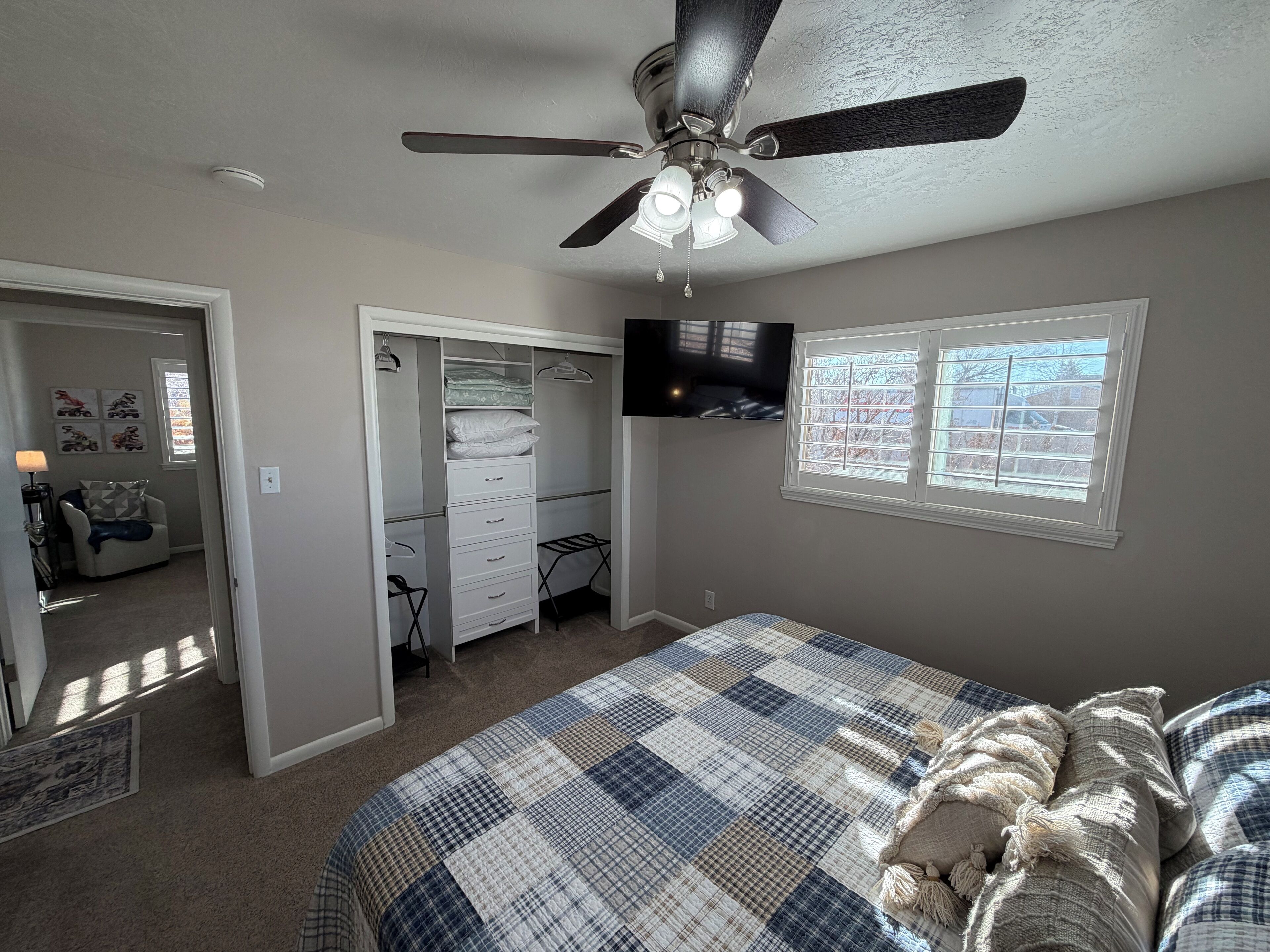 3 間睡房、熨斗/熨衫板、Wi-Fi、床單