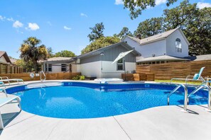 Pool - Beach Bungalow w/ Pool & Hot Tub. Casinos nearby! (Gulfport)