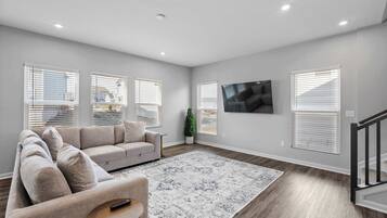 House, Multiple Beds, Patio, Garden View (Ark & Creation Stay) | Living area