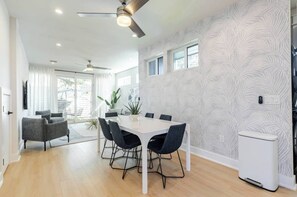 Dining - Central Austin Retreat (Austin)