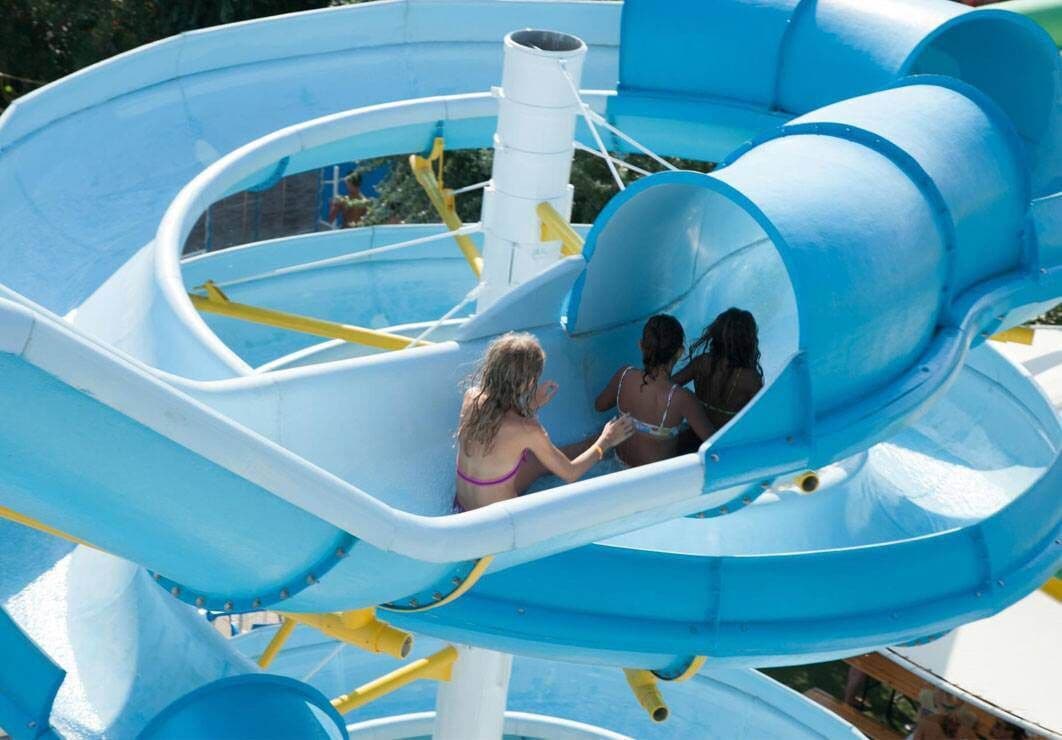 Private beach, white sand, beach umbrellas, beach towels