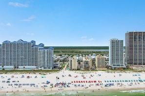 On the beach - Whaler 3C with Balcony (Gulf Shores)