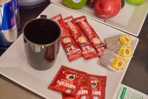 Unclassified image, 2 of 20, button