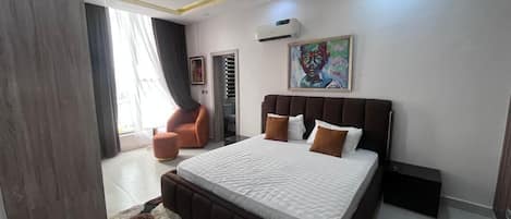 Apartment, 4 Bedrooms, Ocean View | Blackout curtains, iron/ironing board, free WiFi, wheelchair access