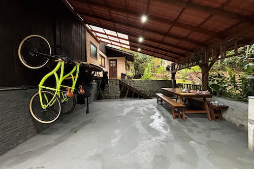 Deluxe Chalet | Outdoor dining