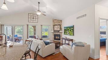 Villa, Multiple Beds, Patio, Golf View (TeeTime Blue) | Living area